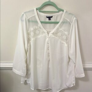 American Eagle Lace and Sheer Cream Buttoned 3/4 Sleeve Relaxed Blouse, Size XL